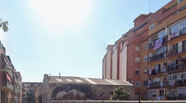 3 camera da letto Appartamento in vendita in Barcelona città - 125.000 € (Rif: 9530576)