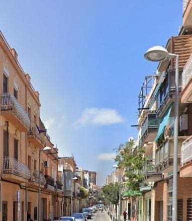 2 soveværelse Lejlighed til salg i Badalona - € 90.000 (Ref: 9530577)