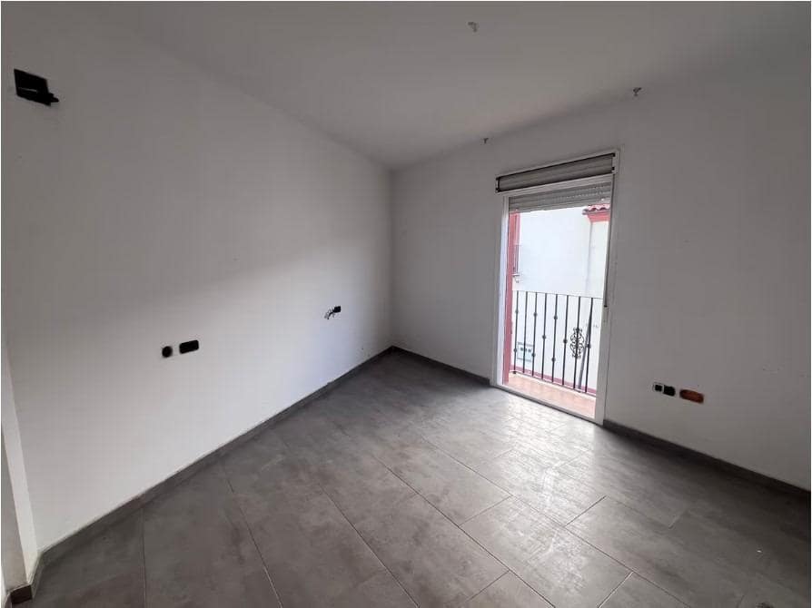 3 Zimmer Wohnung zu verkaufen in Pedro Abad - 70.000 € (Ref: 9548229)
