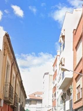 3 soveværelse Lejlighed til salg i Valdepeñas - € 56.000 (Ref: 9551548)