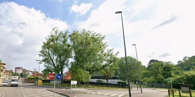 2 makuuhuone Asunto myytävänä paikassa Avilés - 36 400 € (Ref: 9561835)