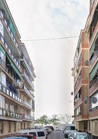 3 soveværelse Lejlighed til salg i Alicante by - € 36.400 (Ref: 9561837)