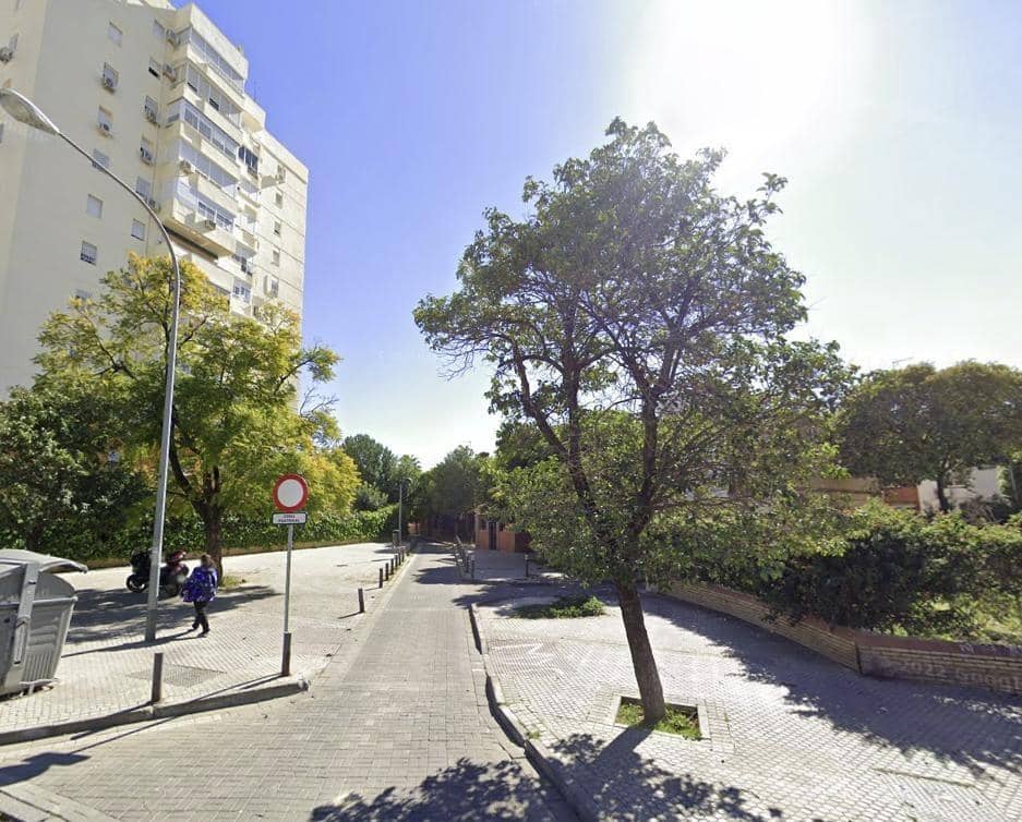 3 bedroom Apartment for sale in Seville city - € 115,200 (Ref: 9582976)