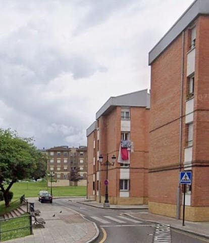 3 soverom Leilighet til salgs i Oviedo - € 94 000 (Ref: 9608105)