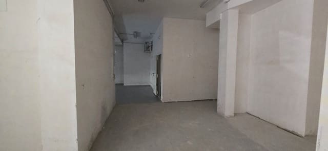 Commercieel te koop in Olesa de Montserrat - € 297.500 (Ref: 9308862)