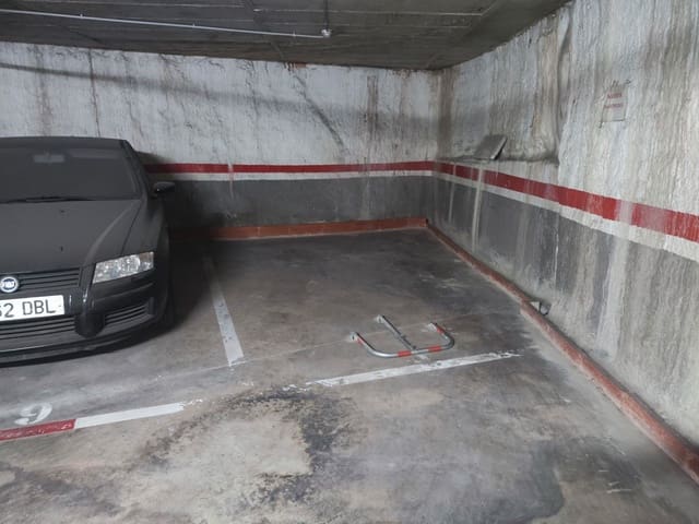 Garage till salu i Sant Boi de Llobregat - 13 000 € (Ref: 9308939)