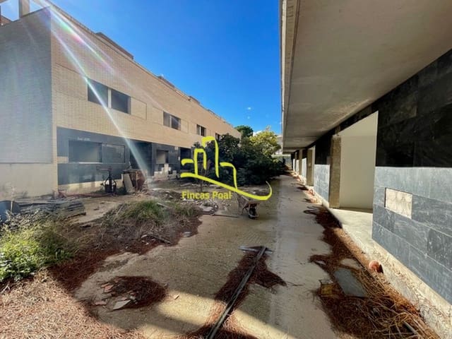 3 quarto Moradia em Banda para venda em Flix - 514 000 € (Ref: 9308955)