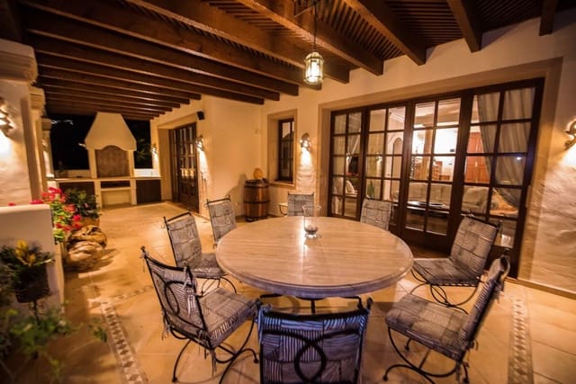 8 soverom Villa til salgs i La Zagaleta, Benahavís med svømmebasseng garasje - € 5 850 000 (Ref: 9920943)