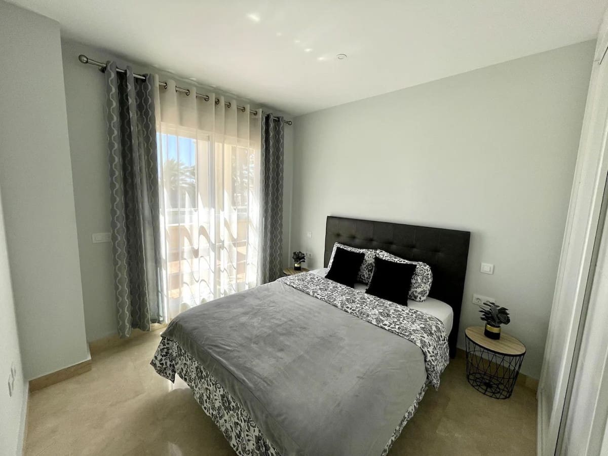 3 slaapkamer Appartement te huur in New Golden Mile met zwembad garage - € 2.000 (Ref: 9920949)