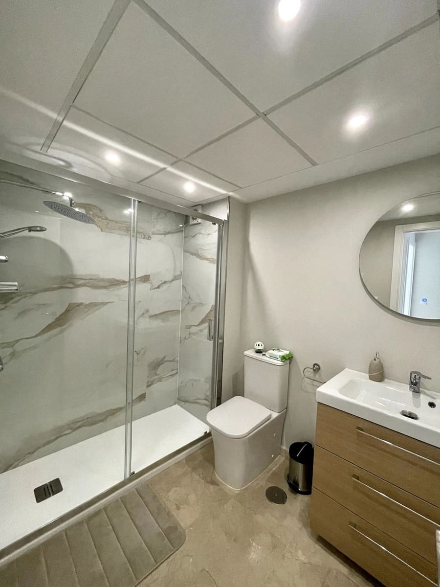 3 slaapkamer Appartement te huur in New Golden Mile met zwembad garage - € 2.000 (Ref: 9920949)