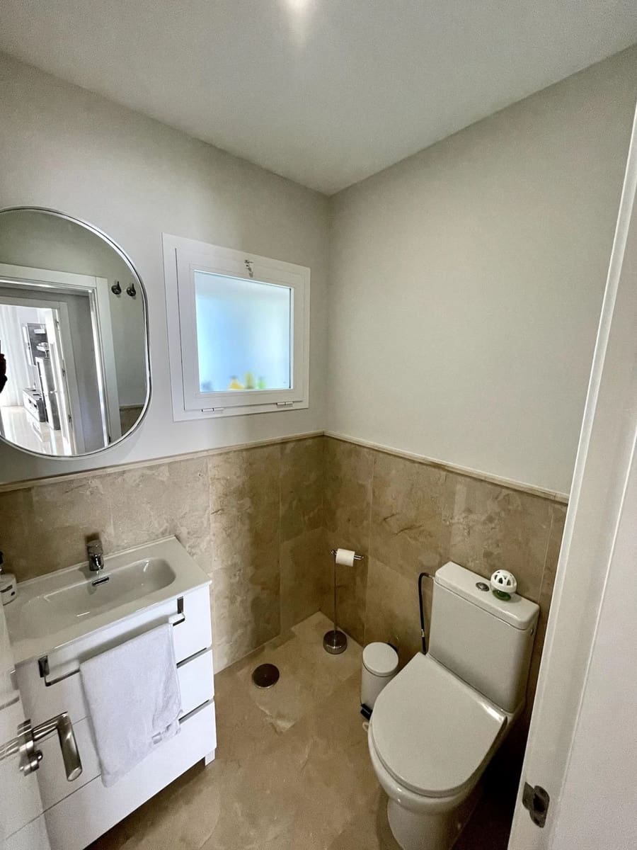 3 slaapkamer Appartement te huur in New Golden Mile met zwembad garage - € 2.000 (Ref: 9920949)