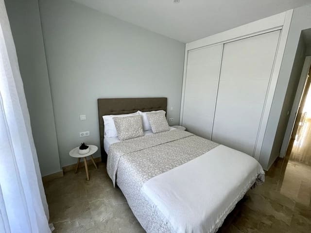3 slaapkamer Appartement te huur in Sotoserena, Estepona met zwembad garage - € 2.000 (Ref: 9920949)
