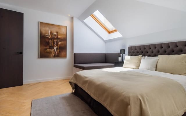 2 slaapkamer Penthouse voor vakantieverhuur in Golden Mile, Marbella met zwembad garage - € 8.000 (Ref: 9920950)