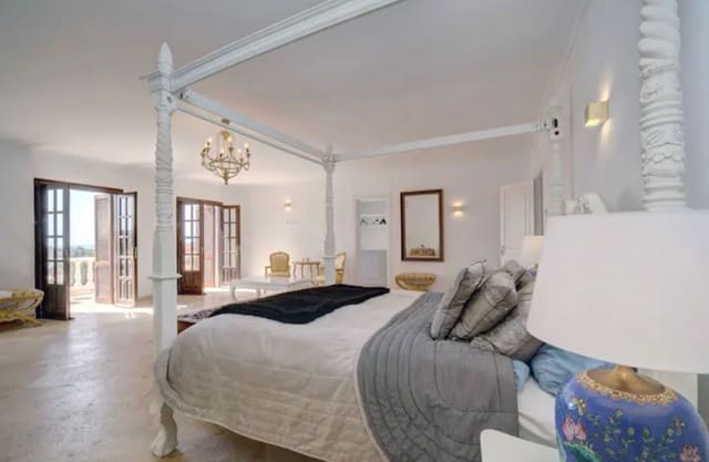 9 slaapkamer Villa voor vakantieverhuur in El Paraíso, Benahavís met zwembad garage - € 14.500 (Ref: 9920951)