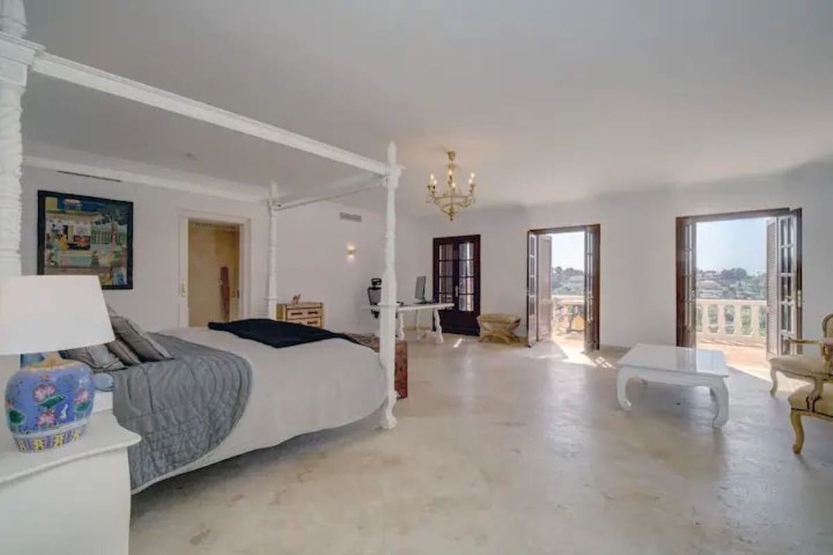 9 slaapkamer Villa voor vakantieverhuur in Benahavis met zwembad garage - € 14.500 (Ref: 9920951)