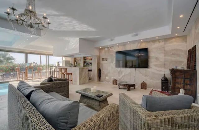 9 slaapkamer Villa voor vakantieverhuur in El Paraíso, Benahavís met zwembad garage - € 14.500 (Ref: 9920951)