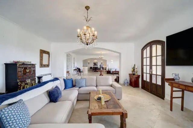 9 slaapkamer Villa voor vakantieverhuur in El Paraíso, Benahavís met zwembad garage - € 14.500 (Ref: 9920951)