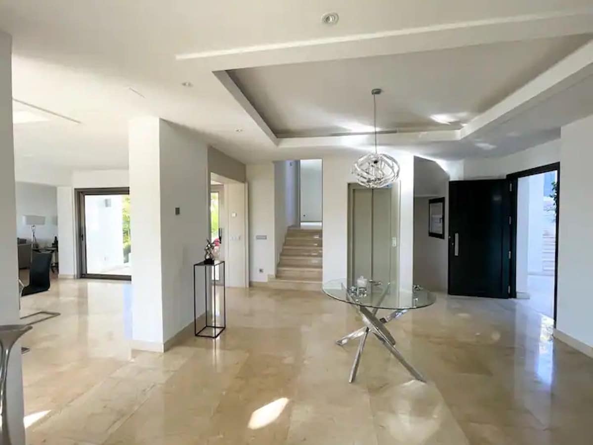 5 sypialnia Willa na sprzedaż w Benahavis z basenem garażem - 3 650 000 € (Ref: 9920952)