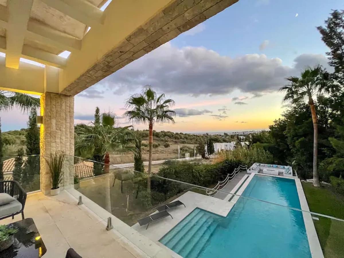 5 sypialnia Willa na sprzedaż w Benahavis z basenem garażem - 3 650 000 € (Ref: 9920952)
