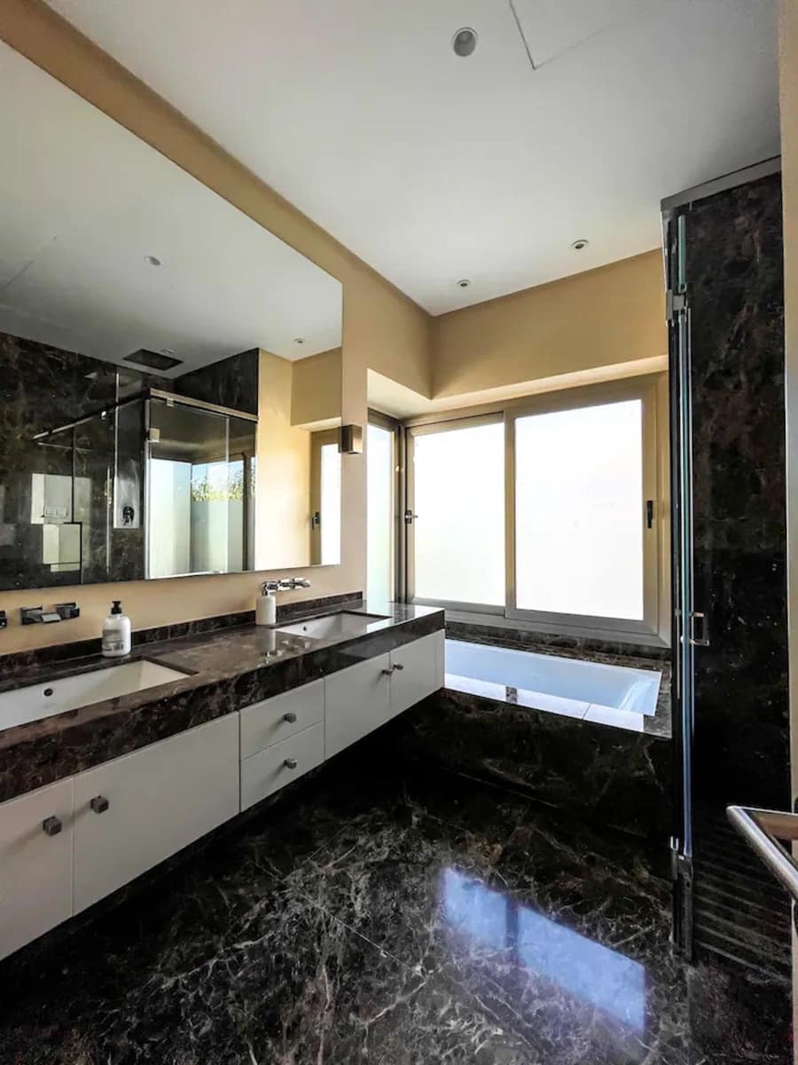5 sypialnia Willa na sprzedaż w Benahavis z basenem garażem - 3 650 000 € (Ref: 9920952)