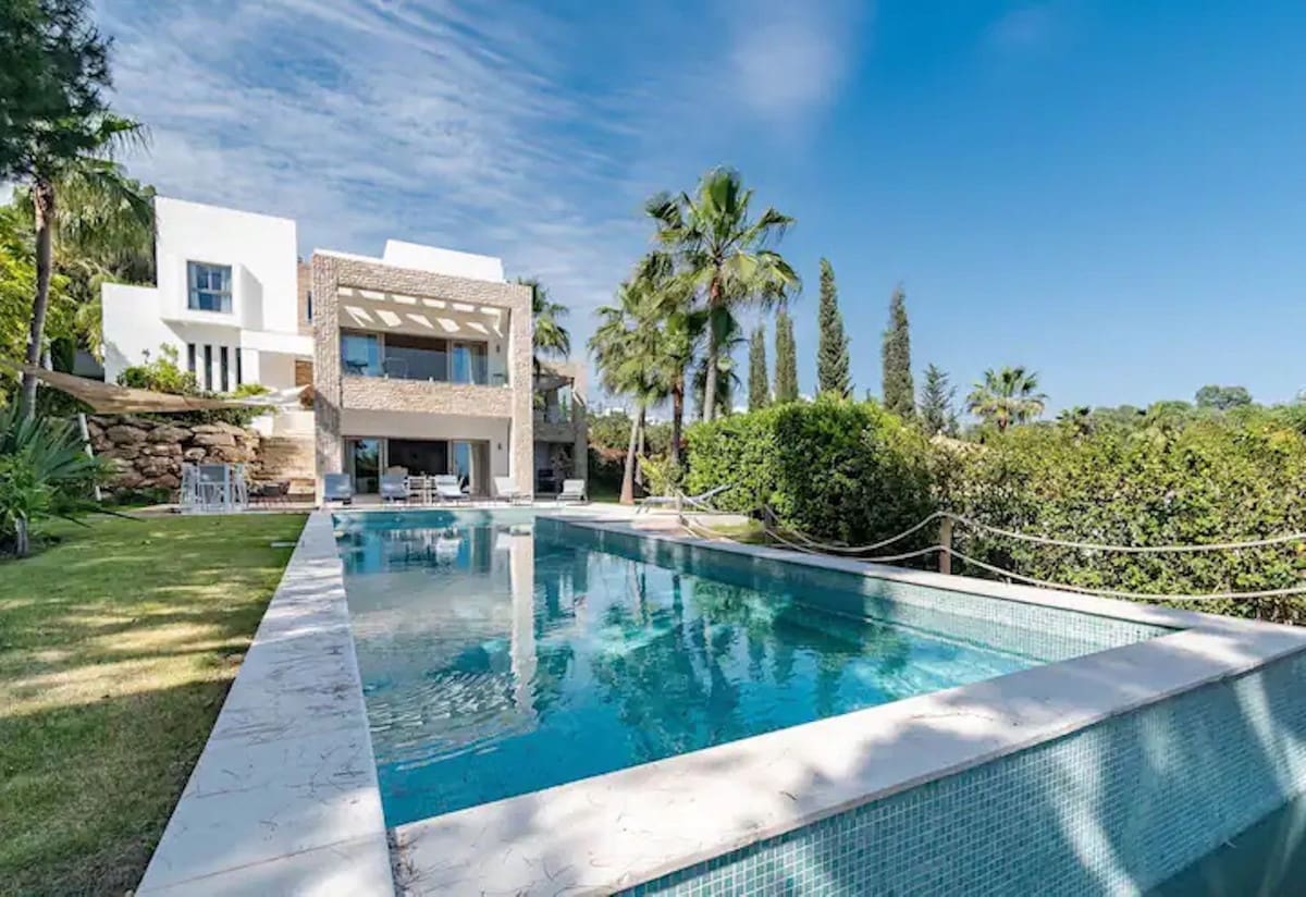 5 sypialnia Willa na sprzedaż w Benahavis z basenem garażem - 3 650 000 € (Ref: 9920952)