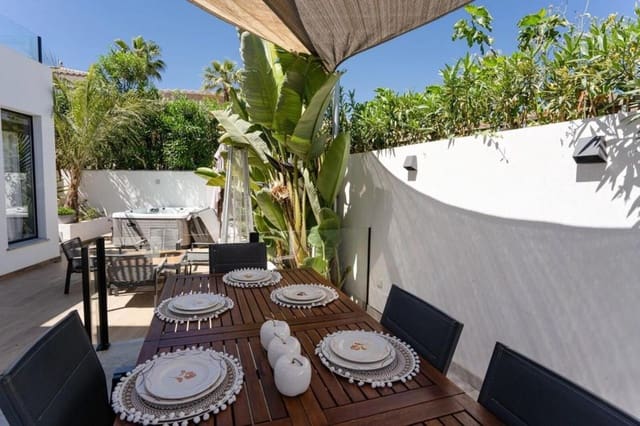 6 slaapkamer Villa voor vakantieverhuur in Nueva Andalucía Centro, Marbella met zwembad garage - € 7.000 (Ref: 9920954)