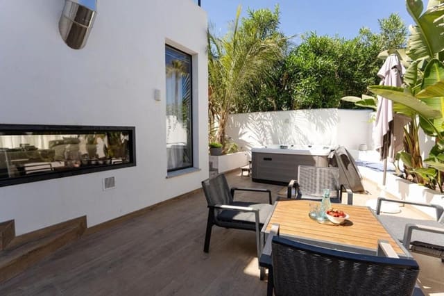 6 slaapkamer Villa voor vakantieverhuur in Nueva Andalucía Centro, Marbella met zwembad garage - € 7.000 (Ref: 9920954)