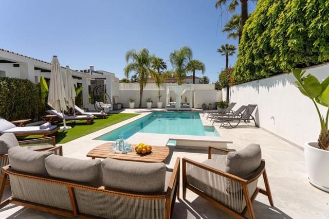6 slaapkamer Villa voor vakantieverhuur in Nueva Andalucía Centro, Marbella met zwembad garage - € 7.000 (Ref: 9920954)