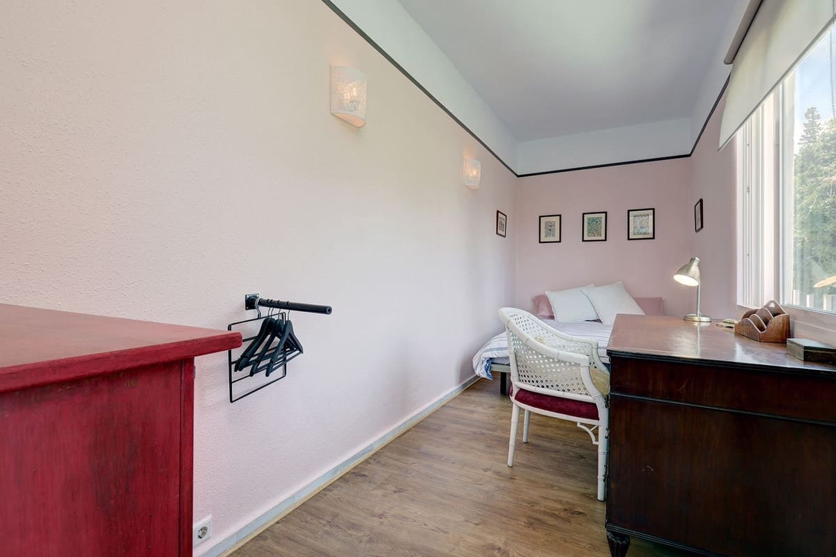 4 slaapkamer Huis te huur in Marbella met zwembad garage - € 2.500 (Ref: 9920957)
