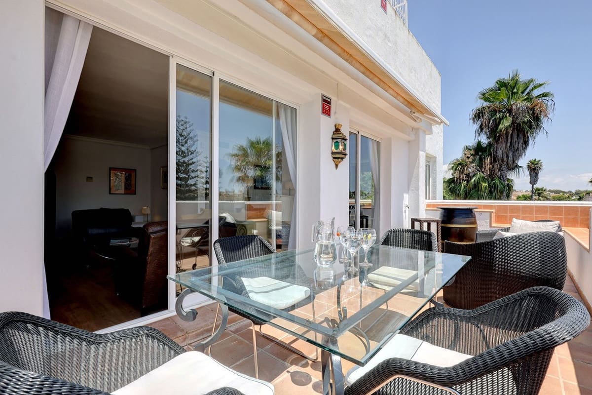 4 slaapkamer Huis te huur in Marbella met zwembad garage - € 2.500 (Ref: 9920957)
