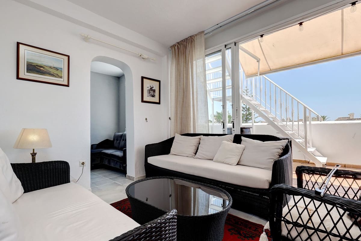 4 slaapkamer Huis te huur in Marbella met zwembad garage - € 2.500 (Ref: 9920957)