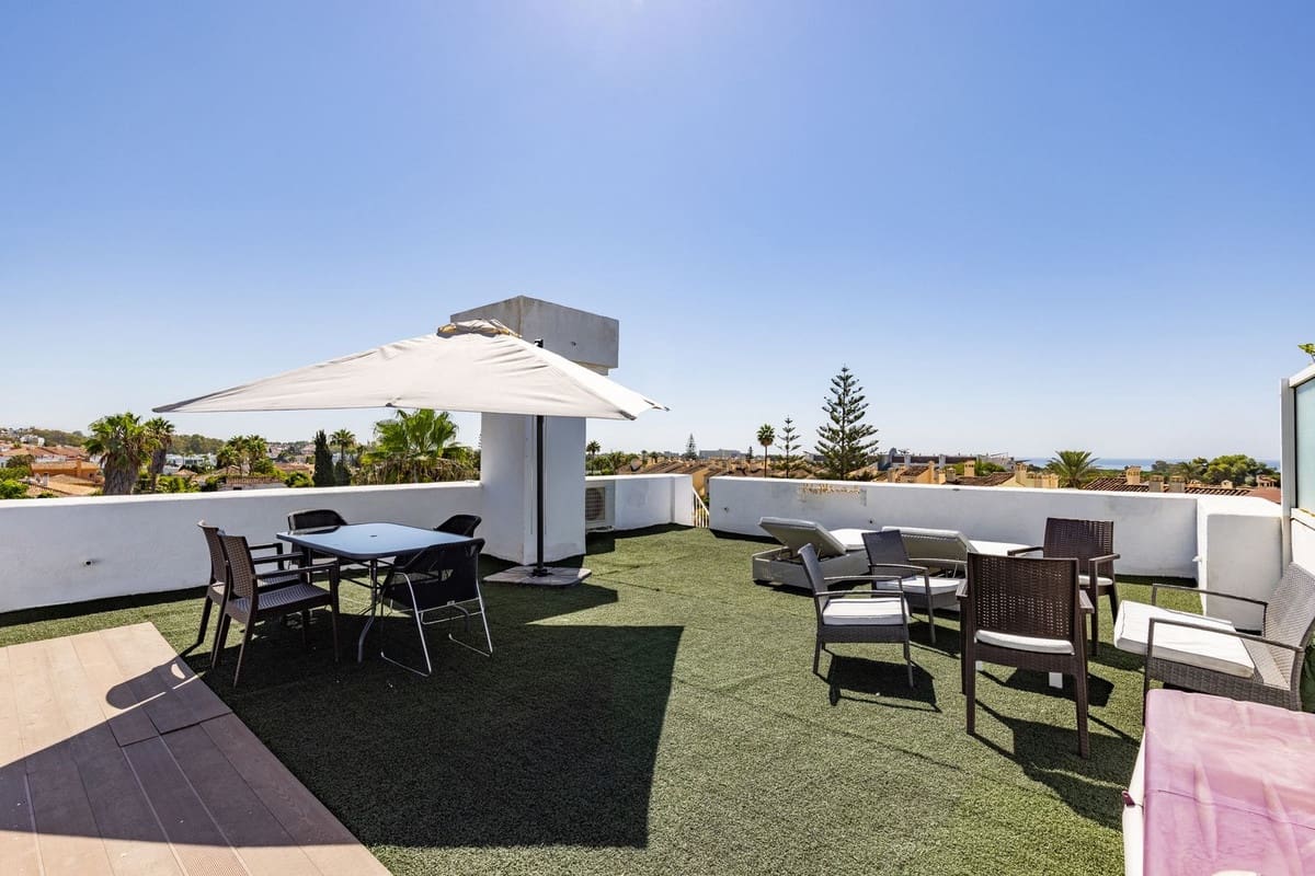 4 slaapkamer Huis te huur in Marbella met zwembad garage - € 2.500 (Ref: 9920957)