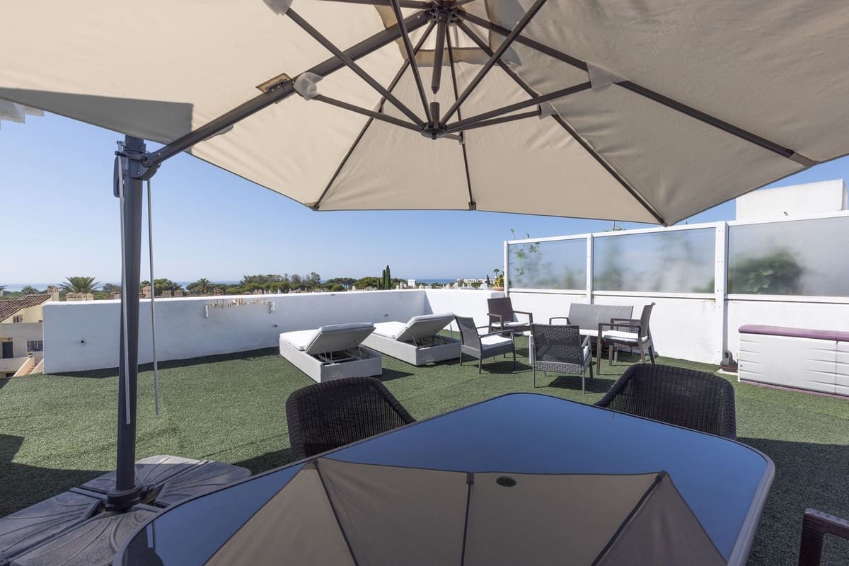 4 slaapkamer Huis te huur in Marbella met zwembad garage - € 2.500 (Ref: 9920957)