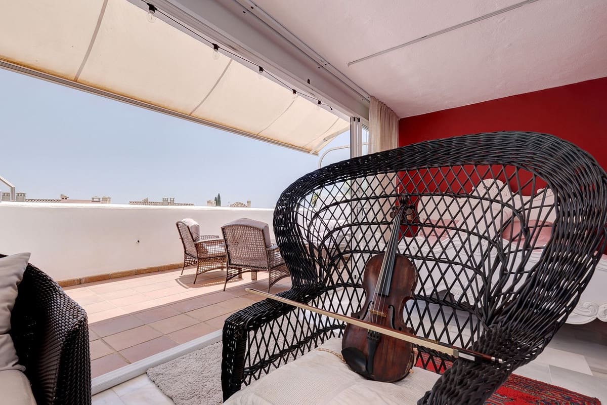 4 slaapkamer Huis te huur in Marbella met zwembad garage - € 2.500 (Ref: 9920957)