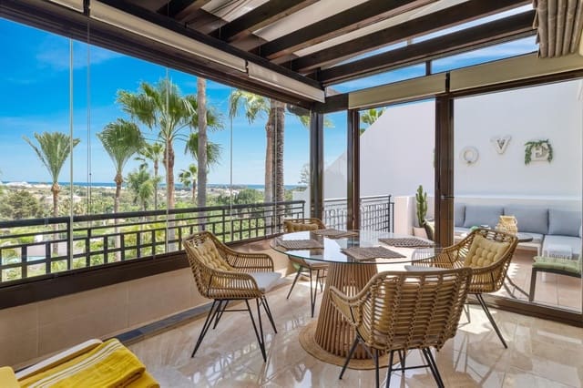2 sovrum Lägenhet att hyra i La Concha - Resina Golf, Estepona med pool garage - 2 300 € (Ref: 9920958)
