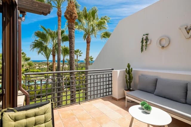 2 sovrum Lägenhet att hyra i La Concha - Resina Golf, Estepona med pool garage - 2 300 € (Ref: 9920958)