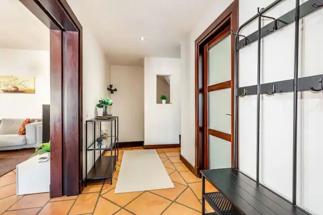 4 Zimmer Haus zu vermieten in Benahavís pueblo, Benahavís mit Pool Garage - 3.000 € (Ref: 9920959)