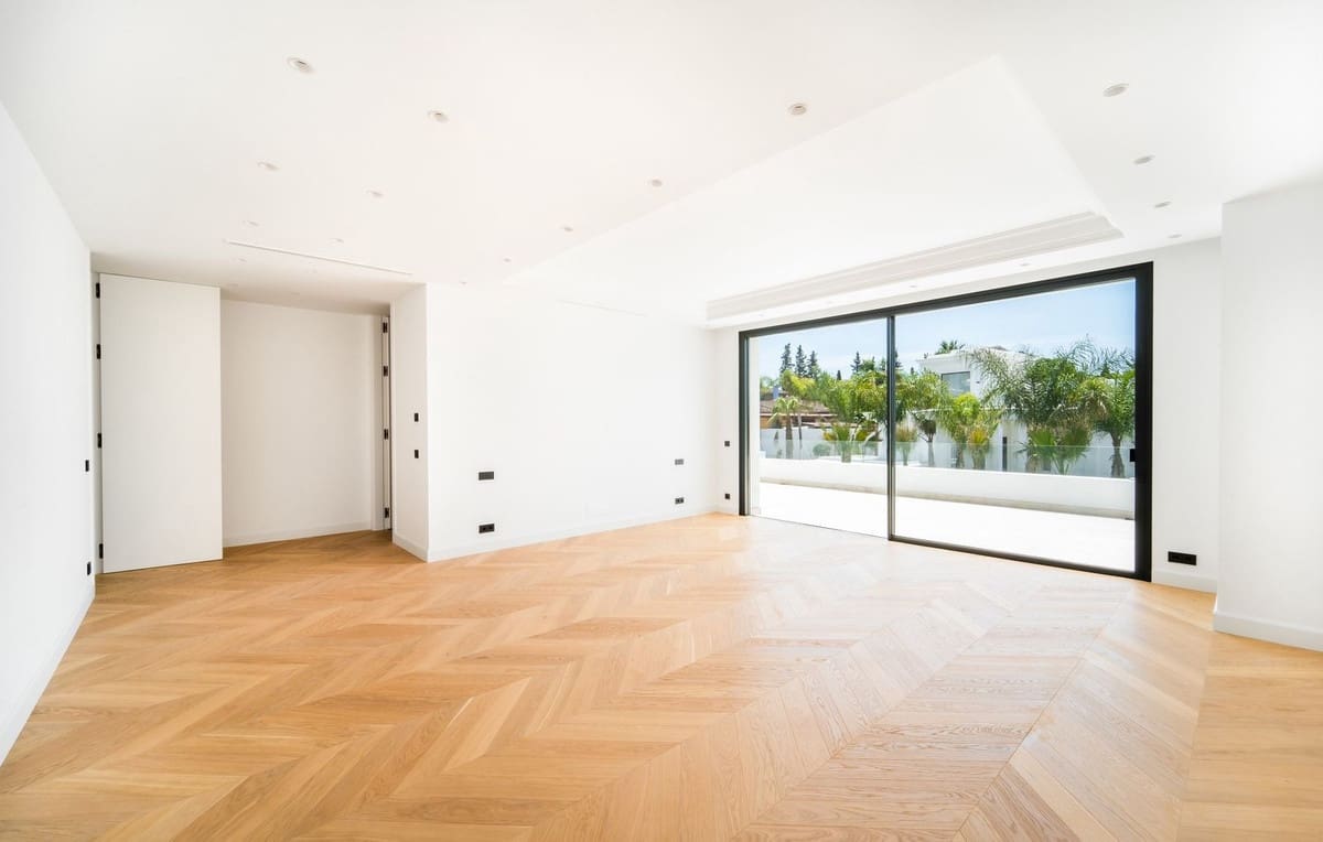 6 camera da letto Villa in vendita in Golden Mile con piscina garage - 6.400.000 € (Rif: 9920966)