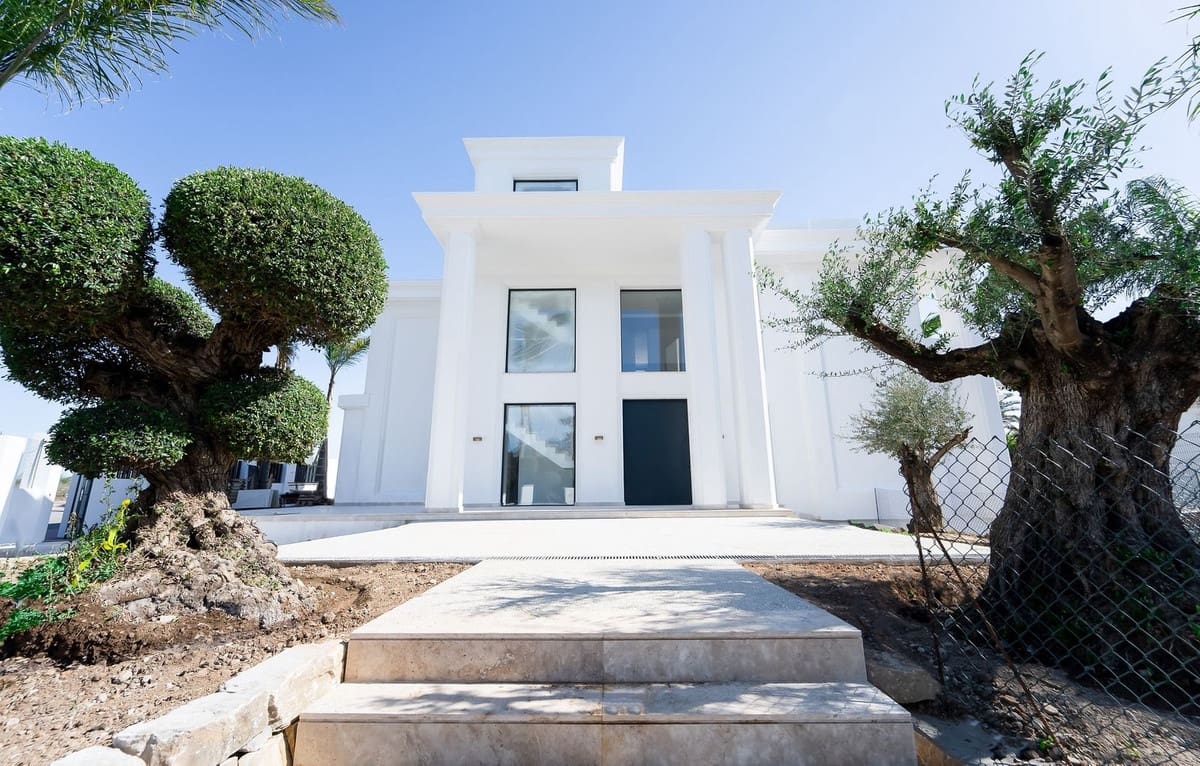 6 camera da letto Villa in vendita in Golden Mile con piscina garage - 6.400.000 € (Rif: 9920966)