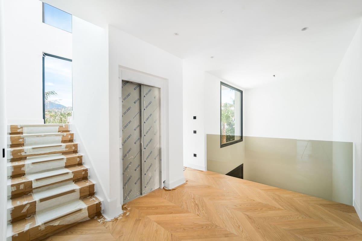 6 camera da letto Villa in vendita in Golden Mile con piscina garage - 6.400.000 € (Rif: 9920966)