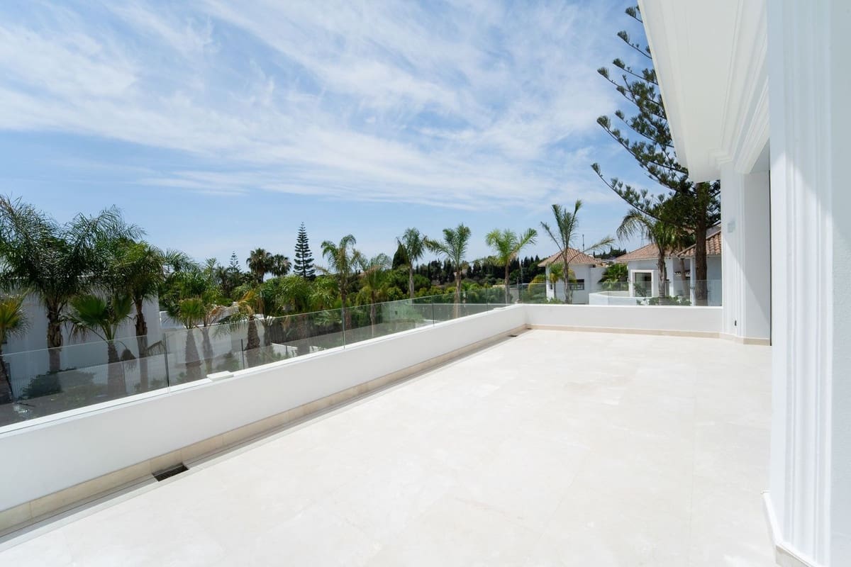 6 camera da letto Villa in vendita in Golden Mile con piscina garage - 6.400.000 € (Rif: 9920966)