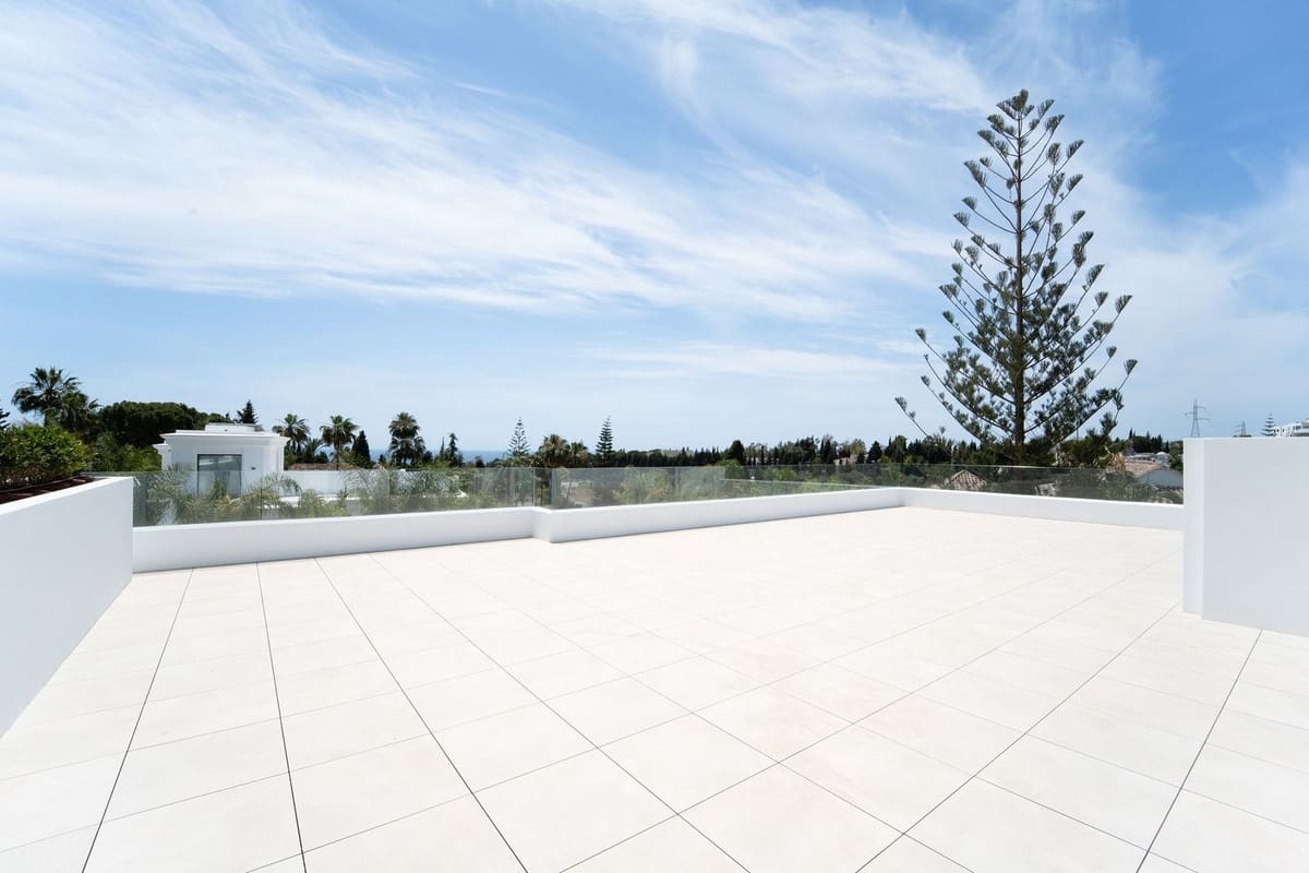 6 camera da letto Villa in vendita in Golden Mile con piscina garage - 6.400.000 € (Rif: 9920966)