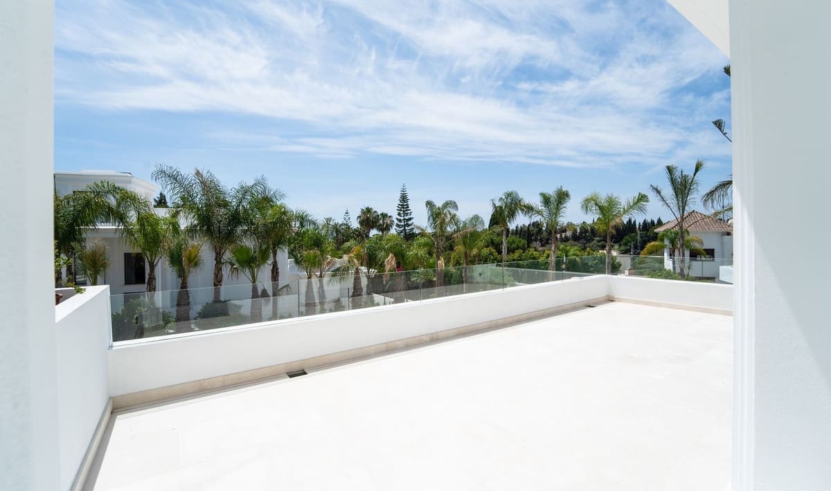 6 camera da letto Villa in vendita in Golden Mile con piscina garage - 6.400.000 € (Rif: 9920966)
