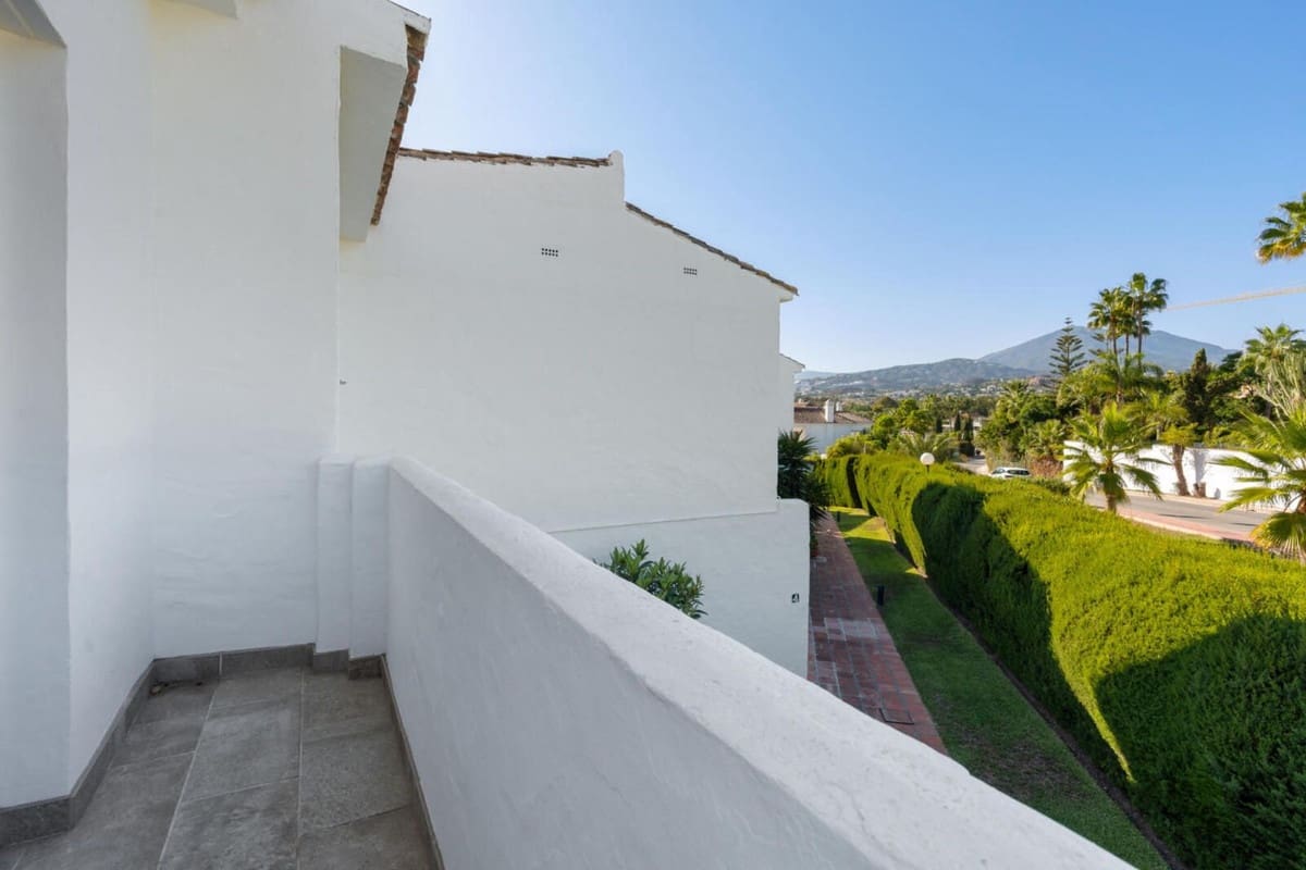 3 camera da letto Casa in vendita in Nueva Andalucia con piscina garage - 895.000 € (Rif: 9920967)