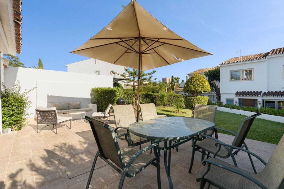 3 camera da letto Casa in vendita in Nueva Andalucia con piscina garage - 895.000 € (Rif: 9920967)