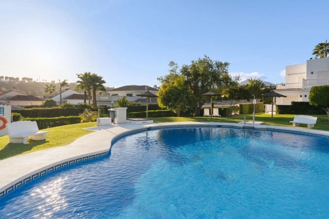 3 camera da letto Casa in vendita in Aloha Golf, Marbella con piscina garage - 895.000 € (Rif: 9920967)