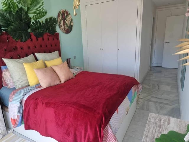 Appartement de 1 chambre à louer à Los Flamingos, Benahavís avec piscine garage - 1 200 € (Ref: 9920968)