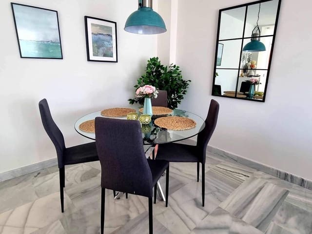 Appartement de 1 chambre à louer à Los Flamingos, Benahavís avec piscine garage - 1 200 € (Ref: 9920968)
