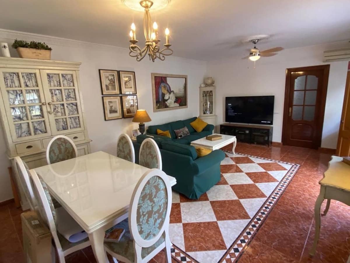 5 soverom Hus til salgs i San Pedro de Alcantara - € 280 000 (Ref: 9920969)