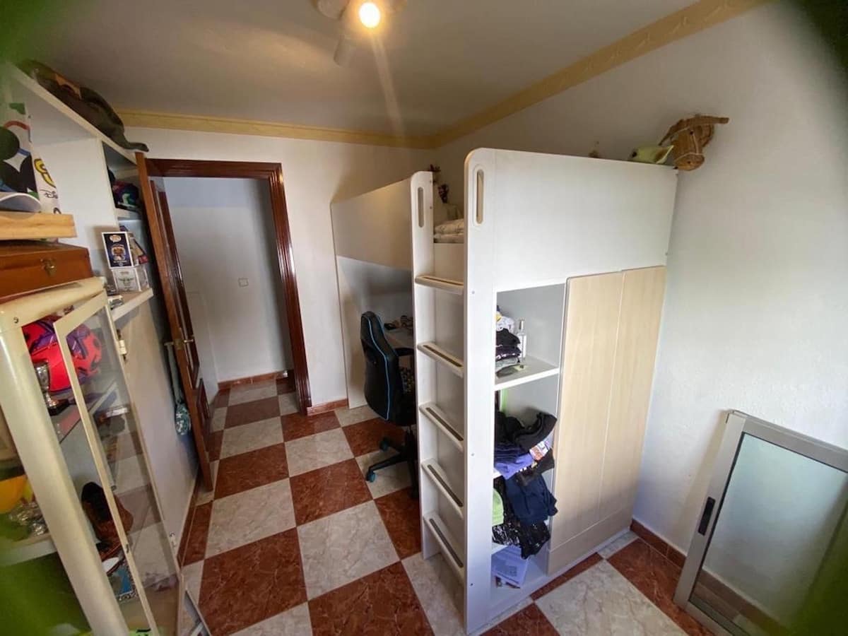 5 soverom Hus til salgs i San Pedro de Alcantara - € 280 000 (Ref: 9920969)